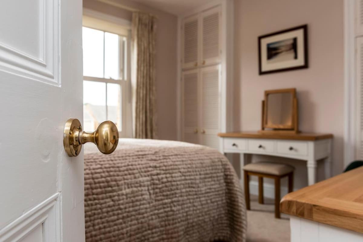 Norfolk House - *